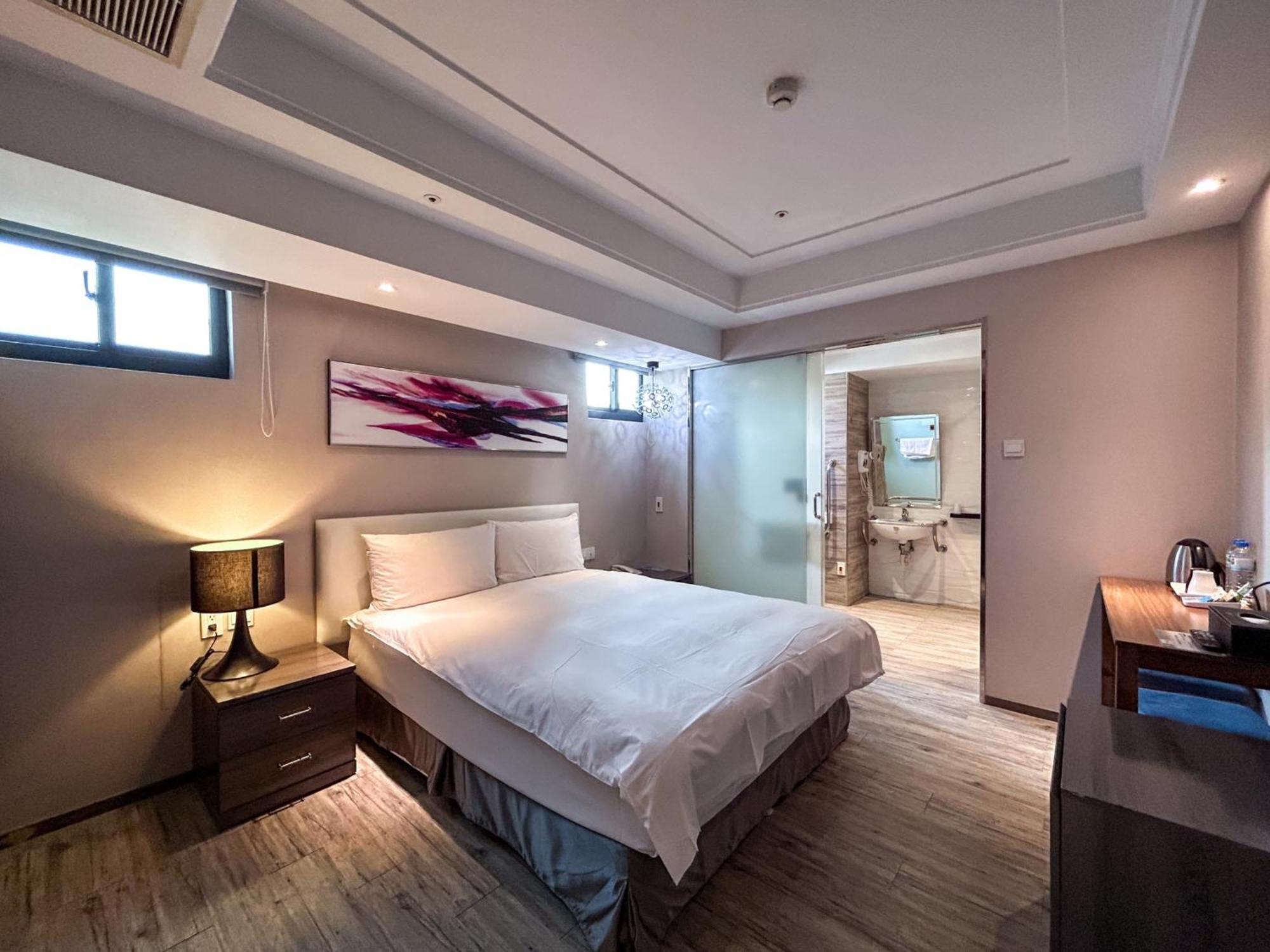 Royal Fine Hotel Гаосюн Экстерьер фото