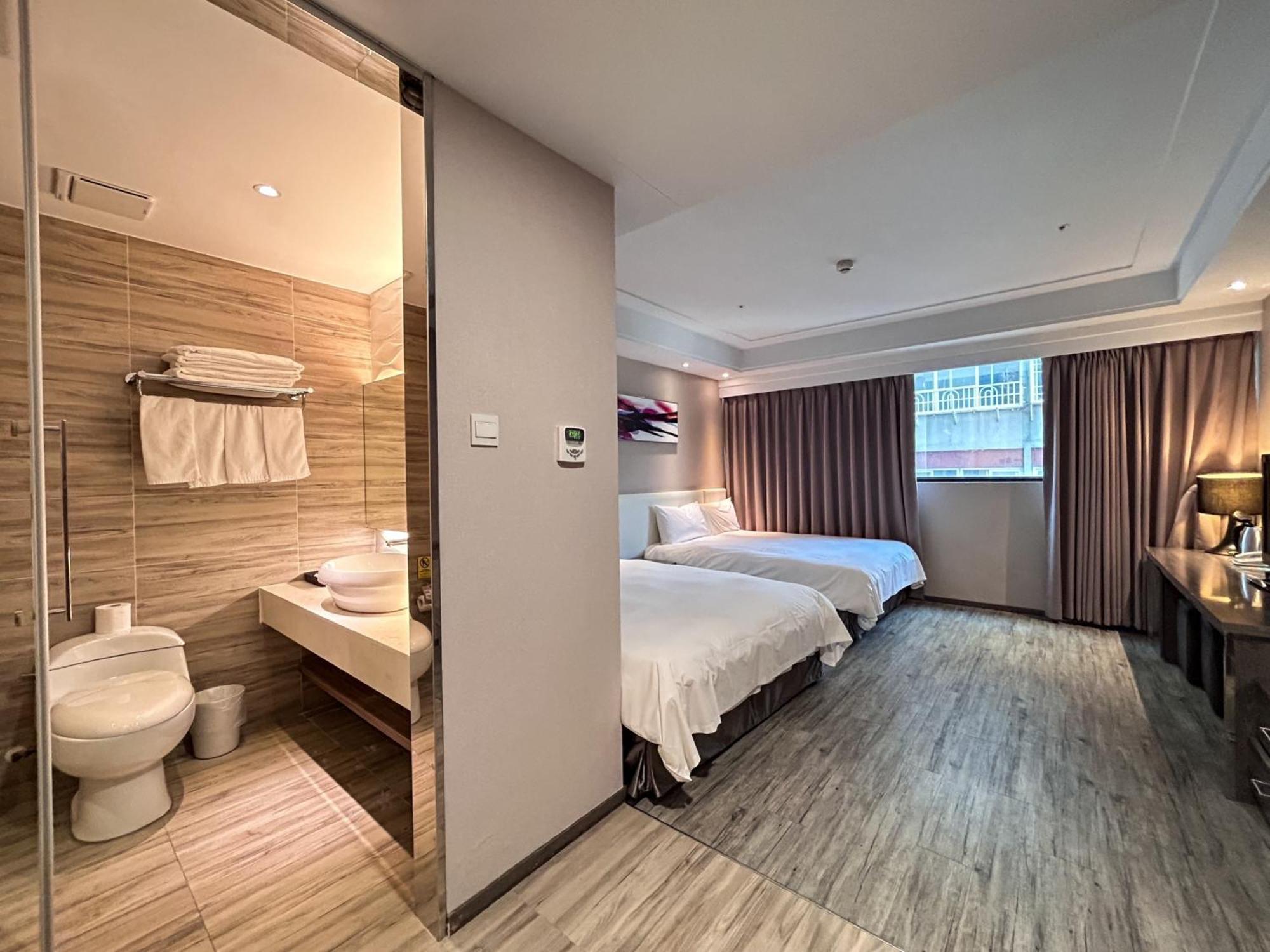 Royal Fine Hotel Гаосюн Экстерьер фото