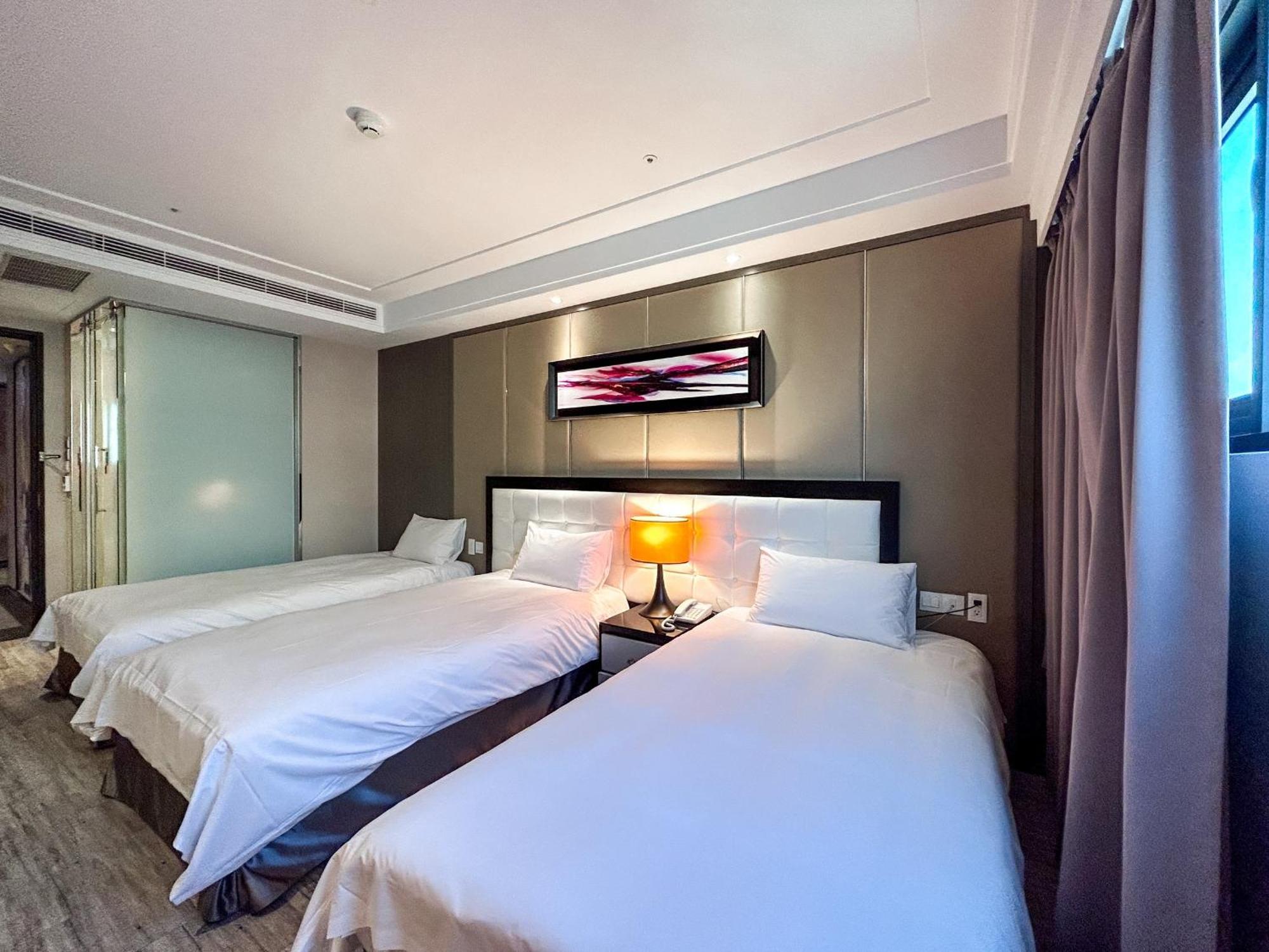 Royal Fine Hotel Гаосюн Экстерьер фото